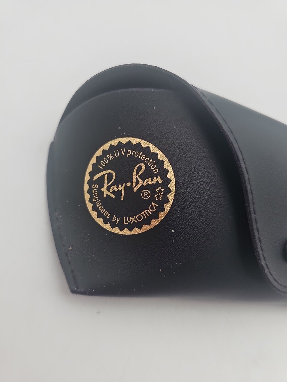 Authentic Ray-Ban Black Leather Sunglasses Snap Hard Case